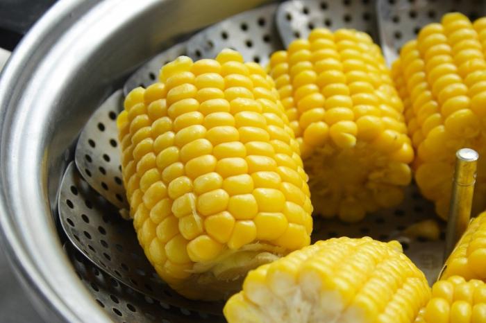 Як варити кукурудзу в мультиварці 