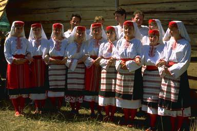 Який народ Європи себе називає мадяри? народи Угорщини